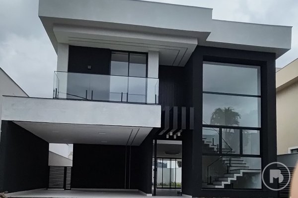 Casa de Alto Padrão com 3 quartos no Alphaville por R$ 2.400.000,00