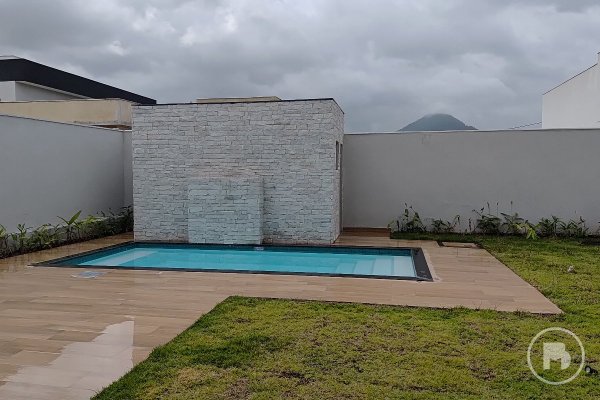 Casa de Alto Padrão com 3 quartos no Alphaville por R$ 2.400.000,00