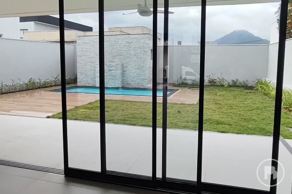 Casa de Alto Padrão com 3 quartos no Alphaville por R$ 2.400.000,00