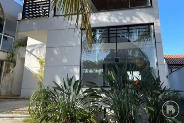 Casa com 4 quartos à venda em Itacoatiara, 180 m² por R$ 1.300.000