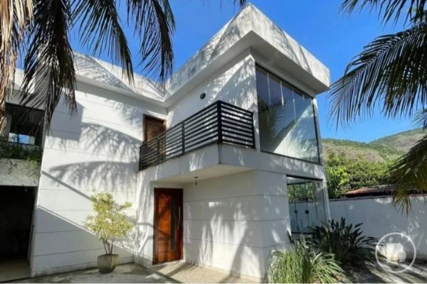 Casa com 4 quartos à venda em Itacoatiara, 180 m² por R$ 1.300.000