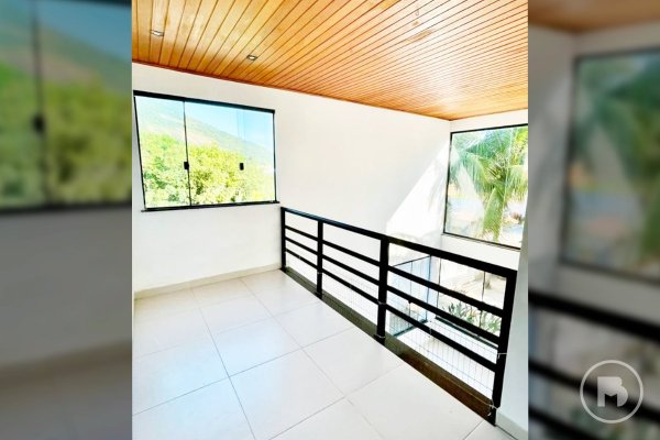 Casa com 4 quartos à venda em Itacoatiara, 180 m² por R$ 1.300.000