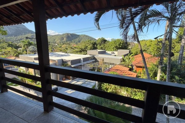 Casa 4 quartos à venda em Condomínio Pé na Areia (Recanto - Itaipuaçu), 500 m² por R$ 1.100.000